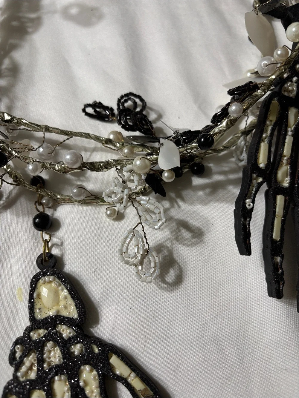 Halloween Fly By Night 6ft Garland Black White Silver Glitter Beads 12/2023